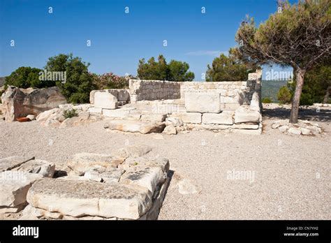 emporios archaeological site